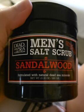 Men's Sandalwood Salt Scrub - Black